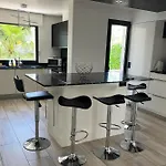 Σπίτι διακοπών House 6p With Private Pool In *